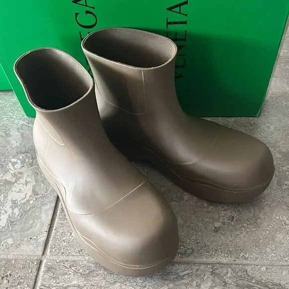 Bottega veneta パドルブーツ　Puddle ブラウン　42 Bottega Veneta Brown Puddle Bomber Lace-up Boots | italist, ALWAYS